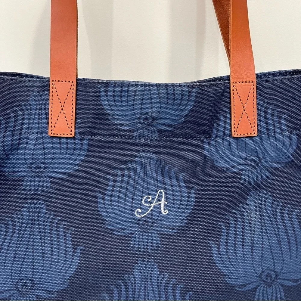 Pottery Barn Kids preppy canvas diaper tote navy blue leather straps initial 